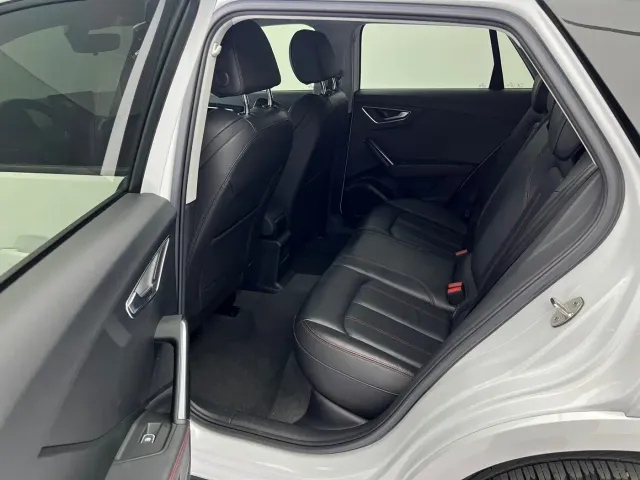 Audi Q2L — Фото автомобиля 14