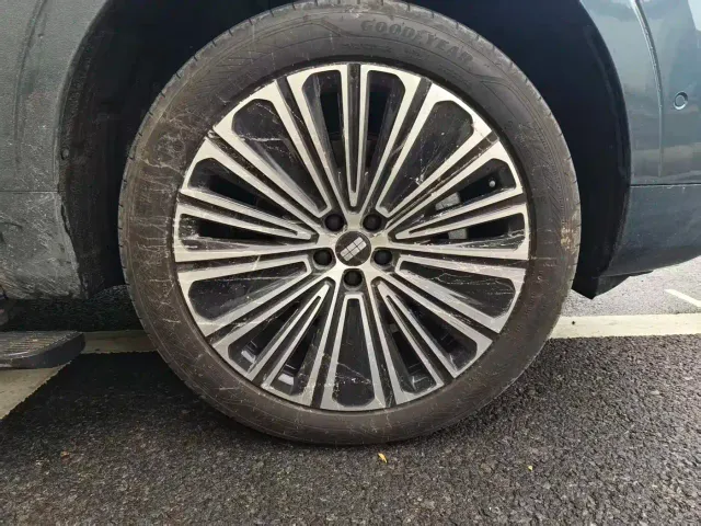 Geely Galaxy M9 — Фото автомобиля 10