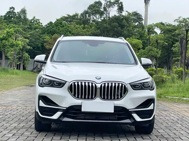 BMW X1 — Фото автомобиля 3