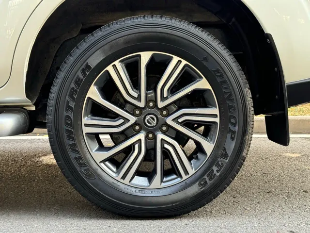 Nissan Terra — Фото автомобиля 11