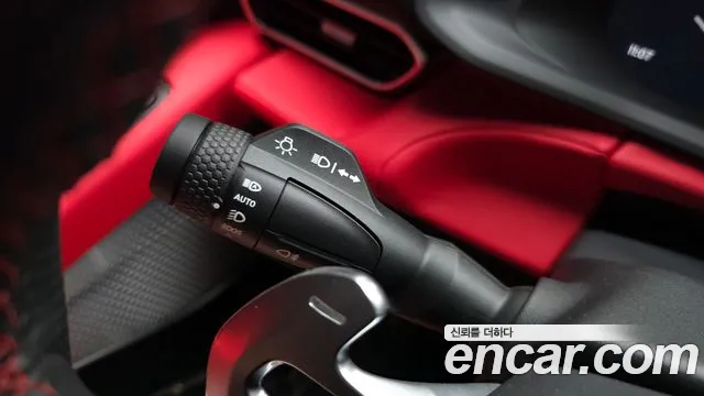 Lotus Emira — Фото автомобиля 16