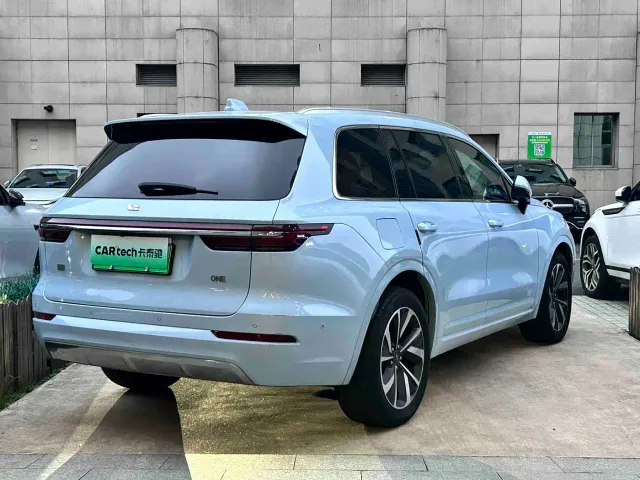 Li Auto ONE — Фото автомобиля 4