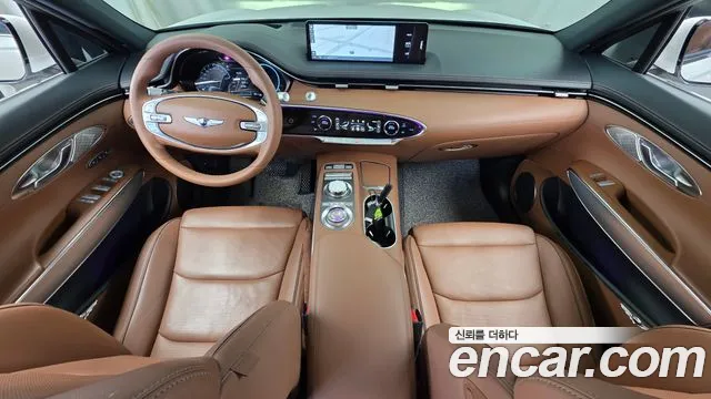Genesis GV70 — Фото автомобиля 10