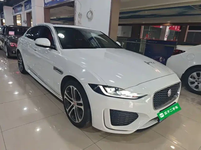 Jaguar XEL — Фото автомобиля 3