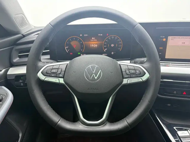Volkswagen Lamando — Фото автомобиля 15