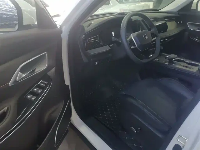 Changan X7 Plus — Фото автомобиля 15