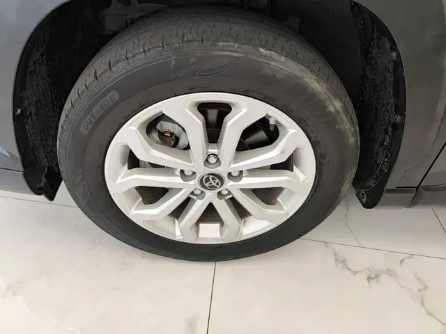 Toyota Frontlander 2022 2.0L CVT Elite — Фото автомобиля 22