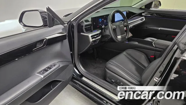 Hyundai Grandeur GN7 — Фото автомобиля 10