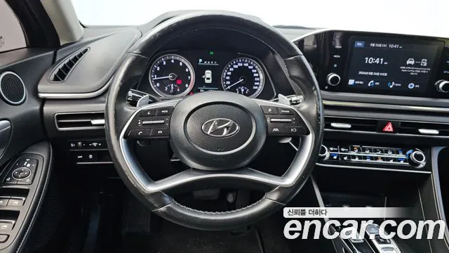 Hyundai Sonata Sonata (DN8) 2.0 LPG(Для проката) — Фото автомобиля 13