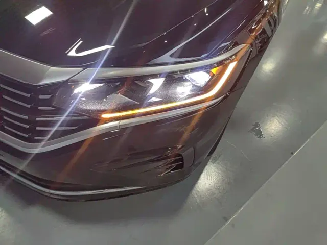 Volkswagen Passat — Фото автомобиля 23
