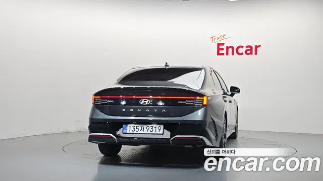 Hyundai Sonata — Фото автомобиля 4