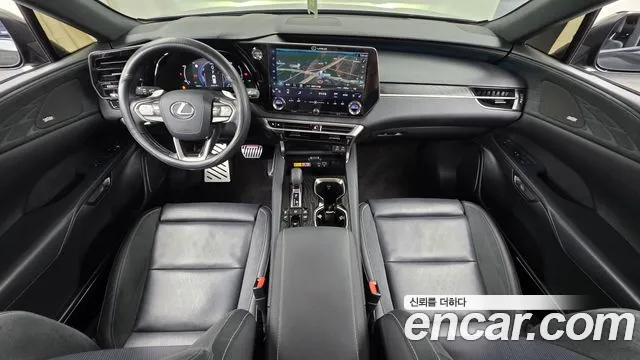 Lexus RX RX450h+ 5th Gen — Фото автомобиля 10