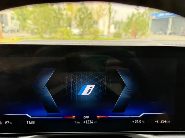 BMW i3 — Фото автомобиля 16