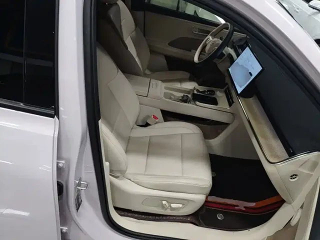 Toyota BoZhi 3X — Фото автомобиля 24
