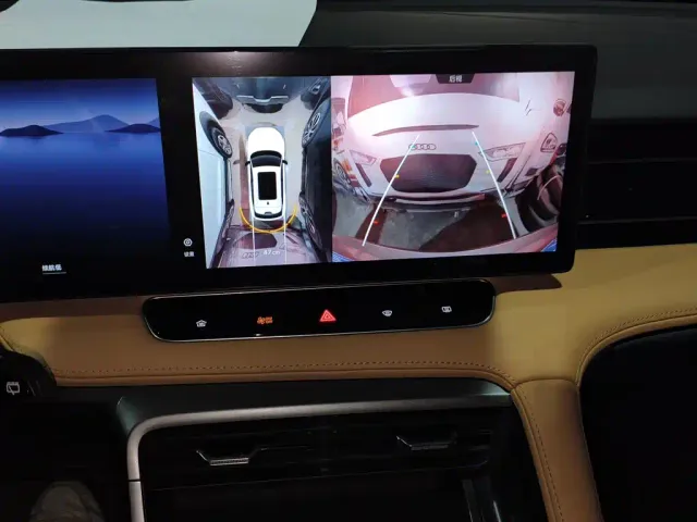 Roewe RX5 — Фото автомобиля 12