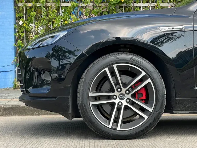 Aito M5 — Фото автомобиля 19
