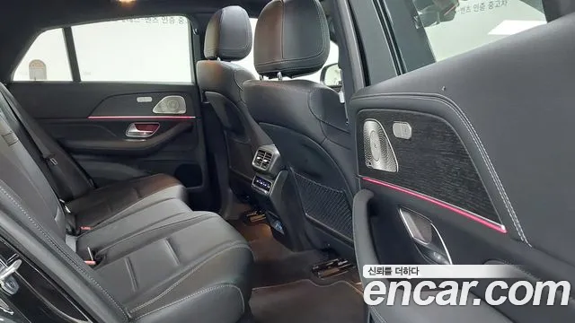 Mercedes-Benz GLE-Class — Фото автомобиля 10