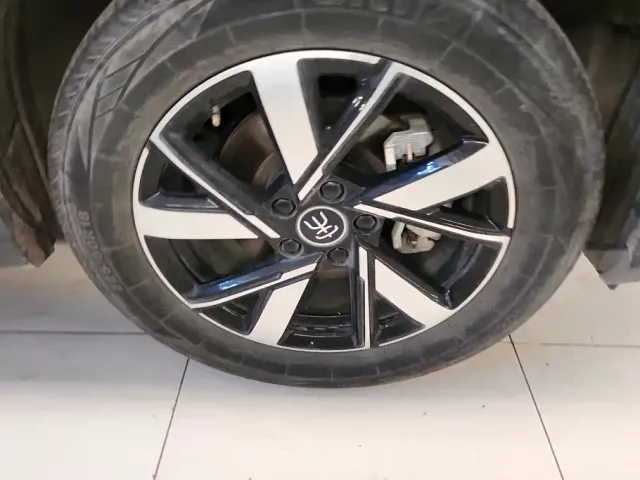 BYD Song Pro — Фото автомобиля 6