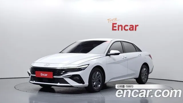 Фотография автомобиля — Hyundai Avante CN7