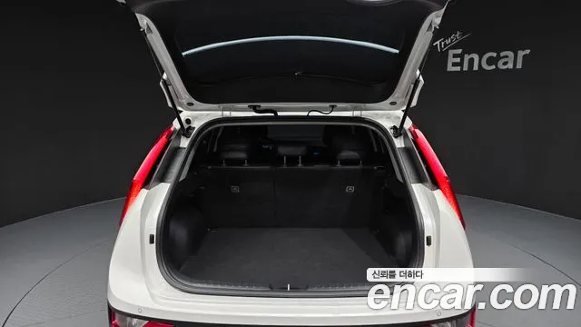 Kia Niro New — Фото автомобиля 26
