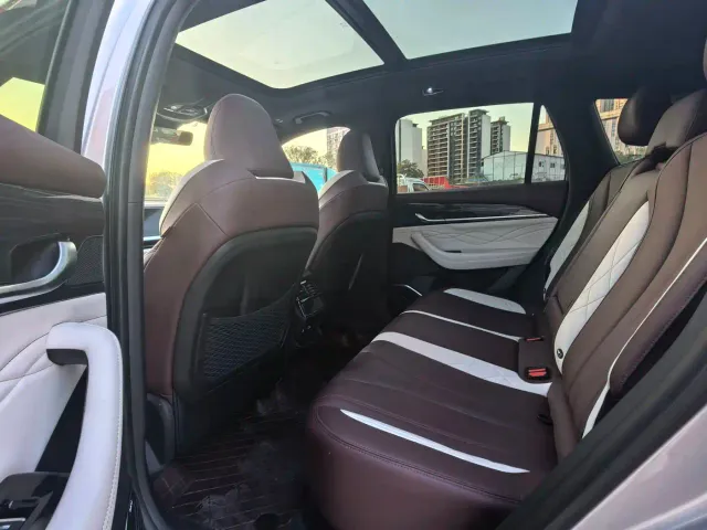 Geely Xingyue L — Фото автомобиля 11
