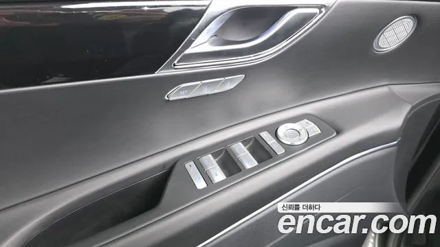 Genesis GV80 2.5T Бензин AWD — Фото автомобиля 28