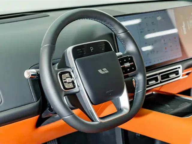 Li Auto L6 — Фото автомобиля 12