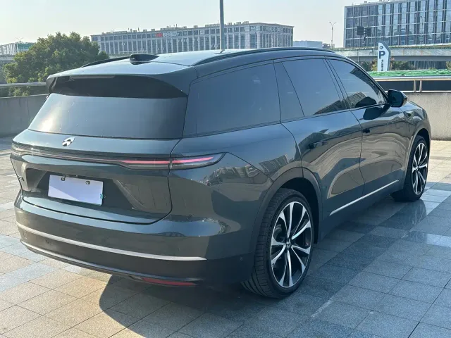 Nio ES8 — Фото автомобиля 6