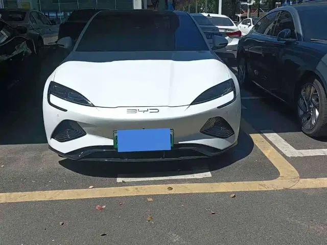BYD Seal — Фото автомобиля 2