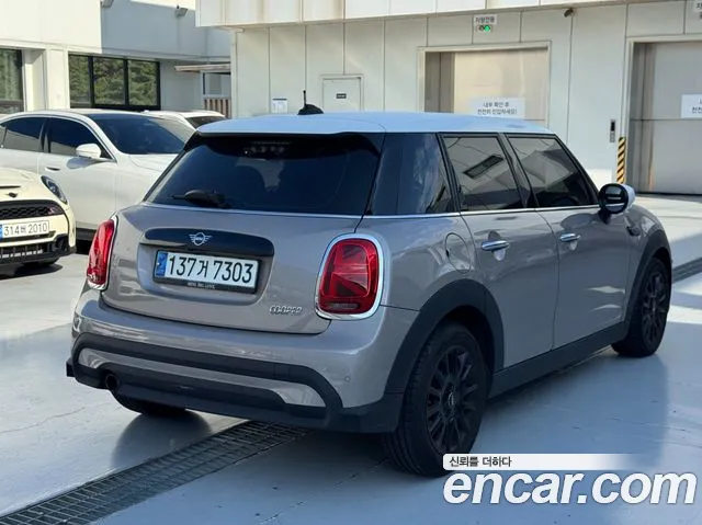MINI Cooper — Фото автомобиля 2