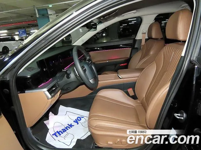 Hyundai Grandeur Grandeur (GN7) 2.5 Бензин 2WD — Фото автомобиля 6
