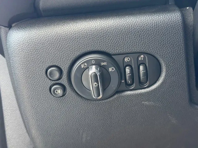 MINI Hatch — Фото автомобиля 14