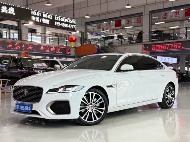 Jaguar XFL — Фото автомобиля 7