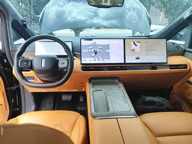 Wey Alpine — Фото автомобиля 9