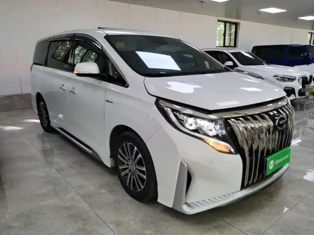 GAC Trumpchi M8 — Фото автомобиля 3