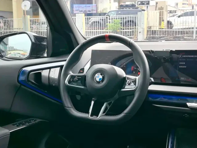 BMW X3 M50 — Фото автомобиля 12