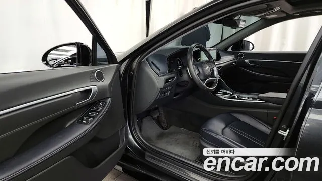 Hyundai Sonata — Фото автомобиля 10
