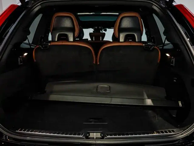 Volvo XC90 — Фото автомобиля 6