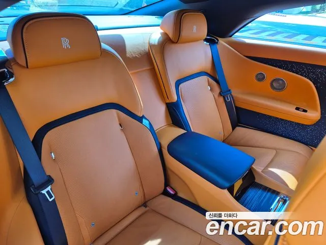 Rolls-Royce Spectre — Фото автомобиля 18