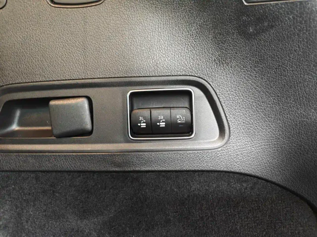 Mercedes-Benz GLS-Class — Фото автомобиля 24