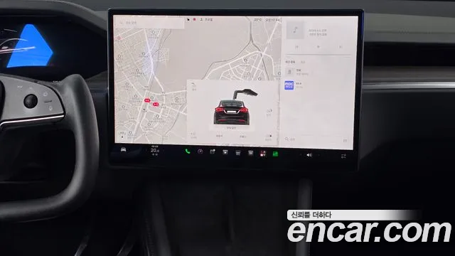 Tesla Model X — Фото автомобиля 18