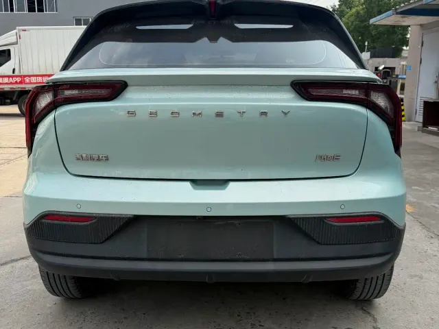 Geely Geometry Geely Geometry E Firefly 2022 320KM Well-behaved Tiger 4-seater — Фото автомобиля 9