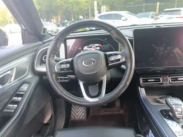 GAC Trumpchi GS8 — Фото автомобиля 2