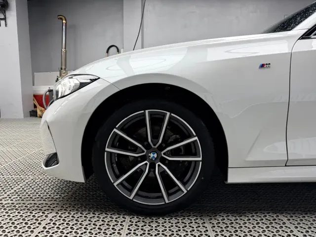 BMW 3 Series — Фото автомобиля 7