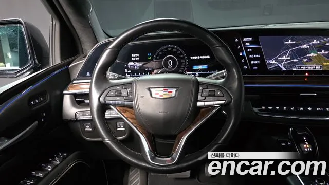 Cadillac Escalade 5th Gen — Фото автомобиля 13