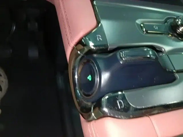 Nio EC6 — Фото автомобиля 13