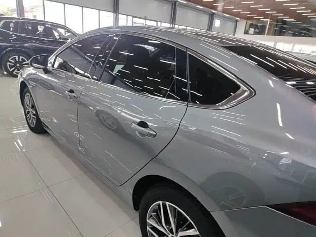BYD Qin PLUS — Фото автомобиля 4