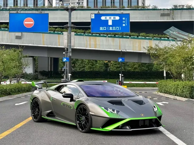 Lamborghini Huracan — Фото автомобиля 2