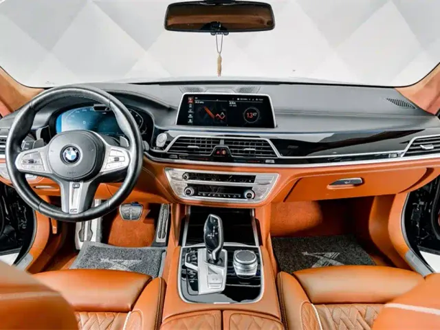 BMW 7 Series — Фото автомобиля 13