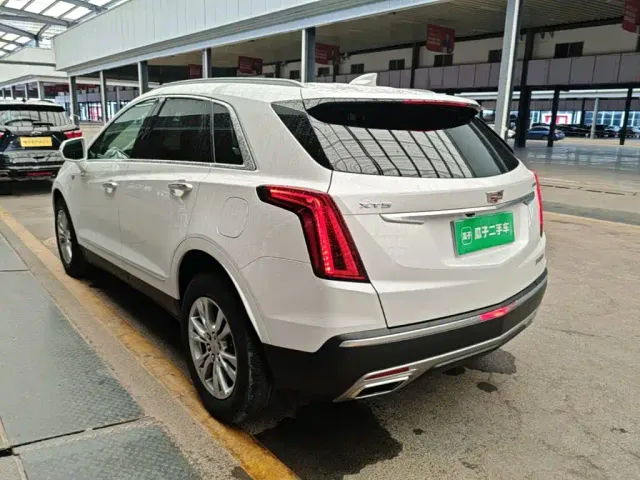 Cadillac XT5 — Фото автомобиля 4